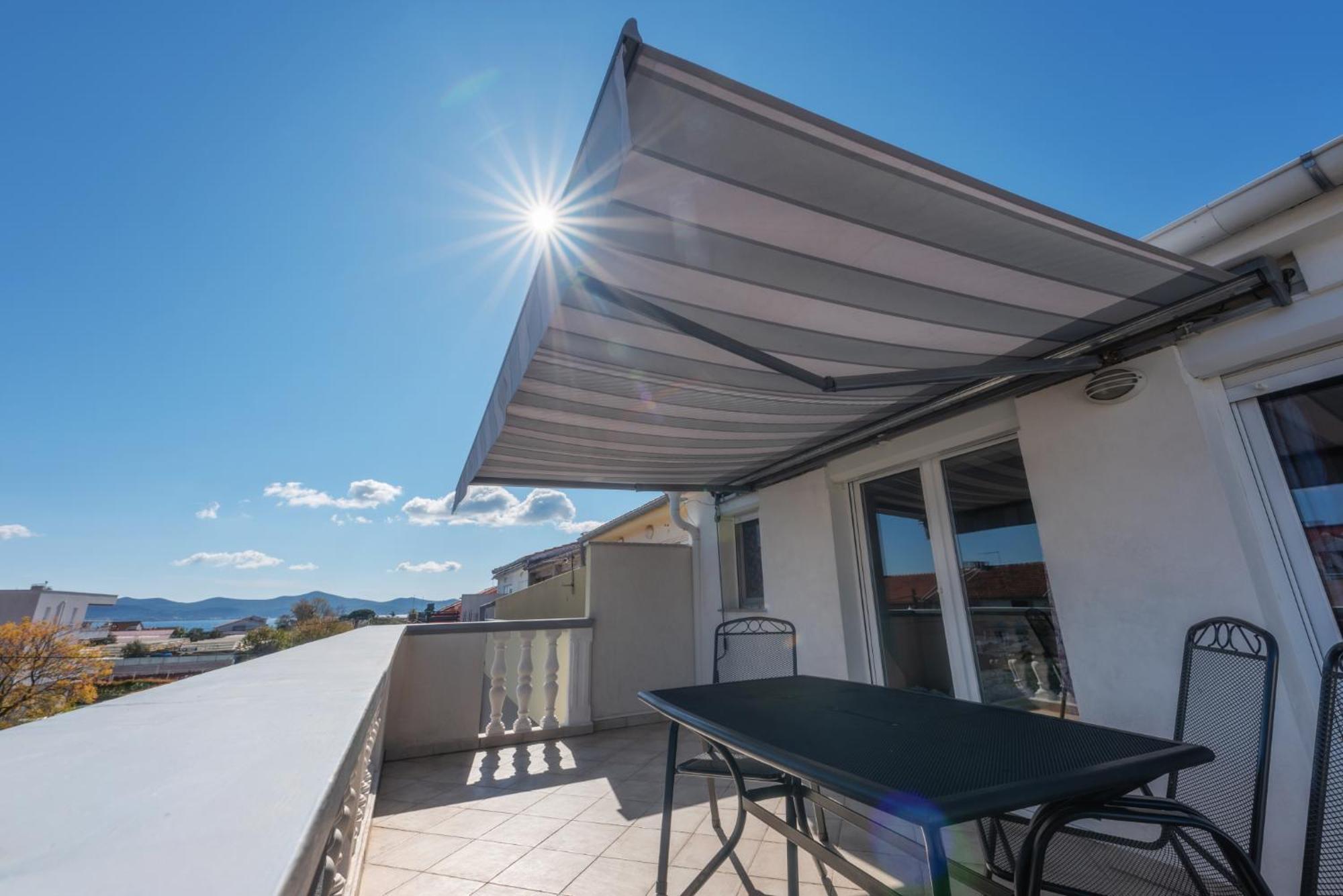 Perica Apartment And Perica Room With Separate Entrance Zadar Exterior photo